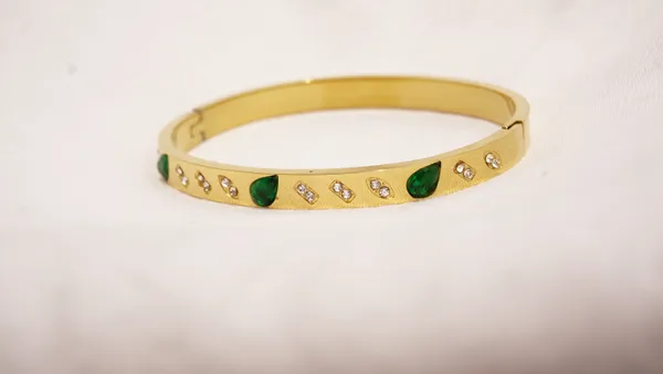 Green_Zirconia_Studded_Bangle_Kada_Side_Openable