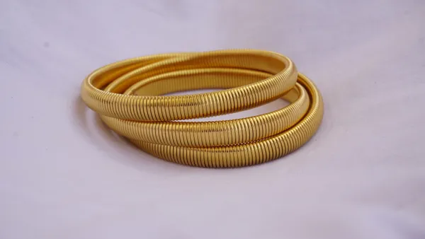 Stylish_Adjustable_Bracelet_for_girls