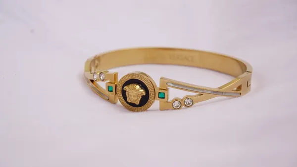 Medusa_Stone_Anti_Tarnish_Bracelet