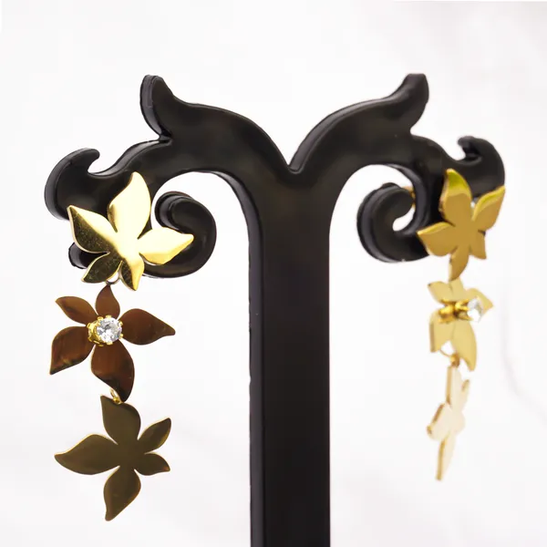 Golden_Statement_Flower_Drop_Earrings