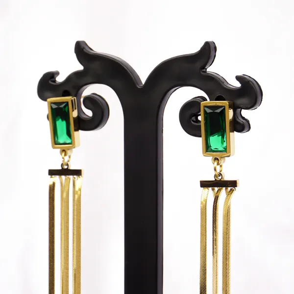 Emerald_Stone_Long_Earrings