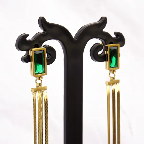 Emerald_Stone_Long_Earrings