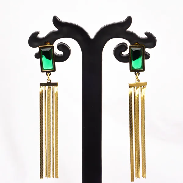 Emerald_Stone_Long_Earrings