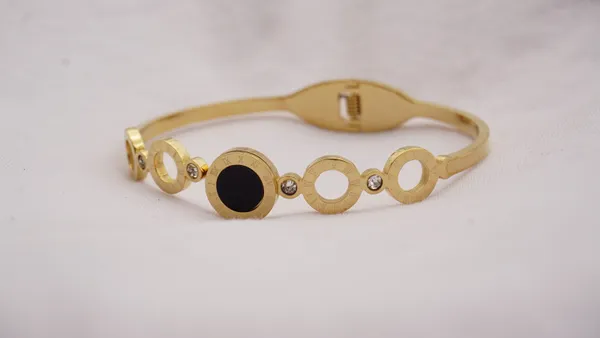 Black_Clock_Cubic_Zirconia_Bracelet