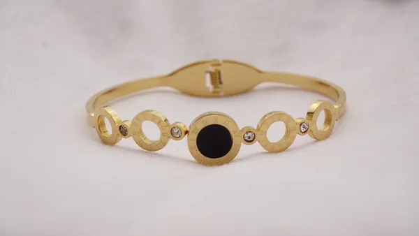 Black_Clock_Cubic_Zirconia_Bracelet