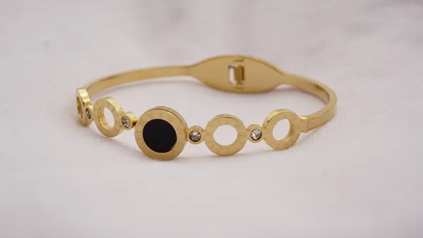 Black_Clock_Cubic_Zirconia_Bracelet