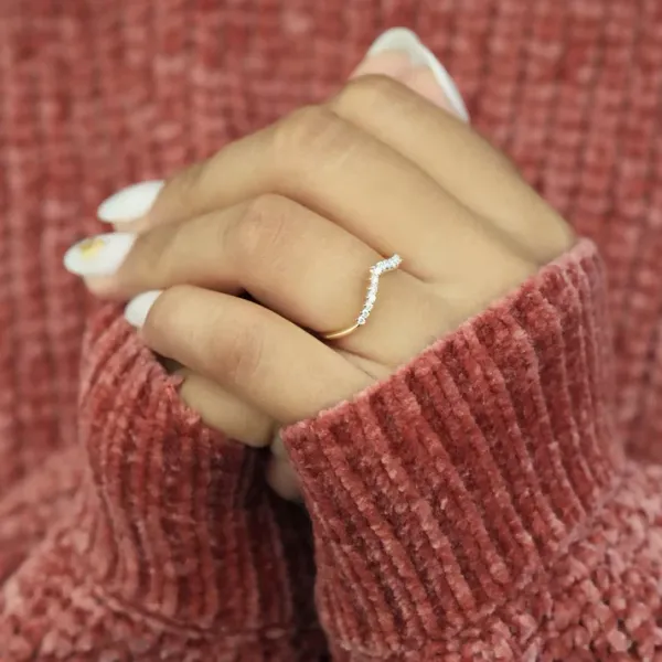 Pave_Diamond_Royal_Ring_For_Women