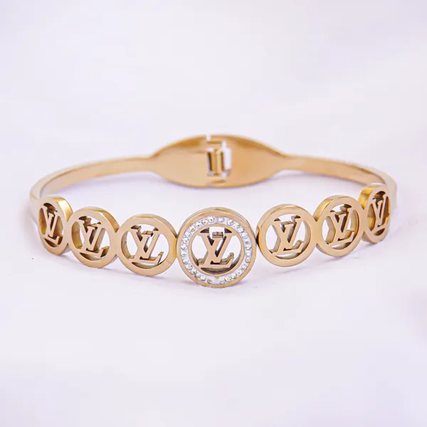 Luxury_Lv_Rose_Gold_American_Diamonds_Stainless_Steel_Openable_Bangle_Kada_Women