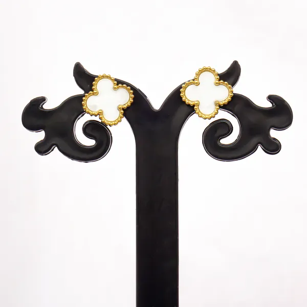 Clover_Leaf_stud_Earrings