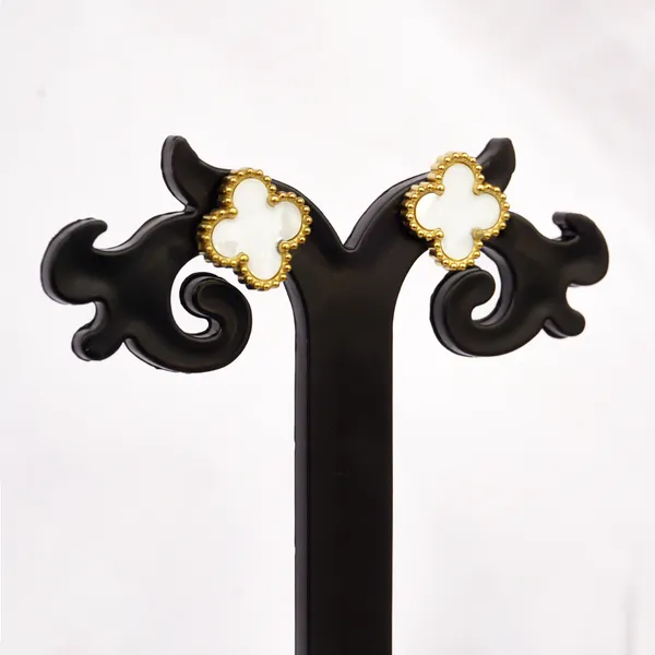 Clover_Leaf_stud_Earrings