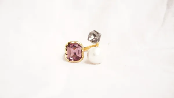 Three_Stone_with_Diamond_And_Pearl_For_Women