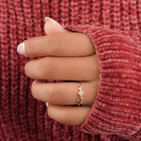 Nova_Nuptials:_Dazzling_Women_Rings