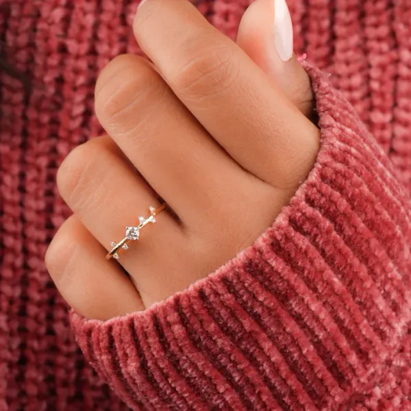 Nova_Nuptials:_Dazzling_Women_Rings