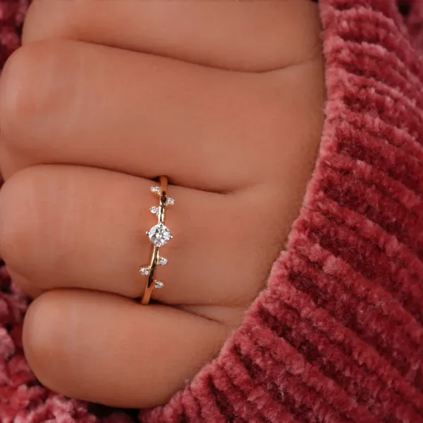 Nova_Nuptials:_Dazzling_Women_Rings