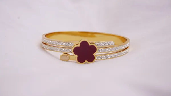 Stainless_Steel_Flower_Bracelet