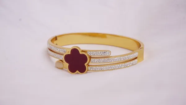 Stainless_Steel_Flower_Bracelet