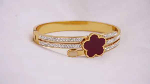 Stainless_Steel_Flower_Bracelet