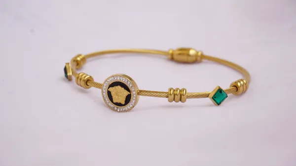 Medusa_Stone_Anti_Tarnish_Bracelet