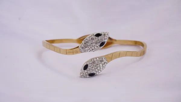 Snake_Design_Studded_Bangle-Style_Bracelet_for_Women