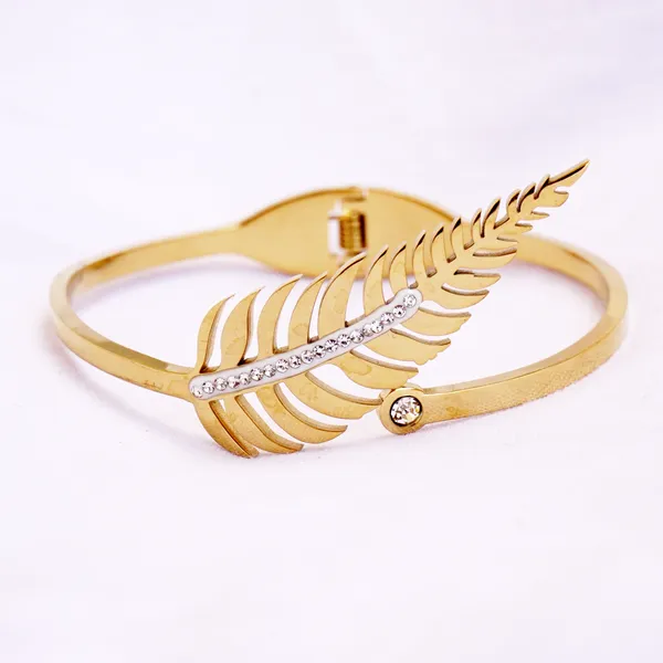 Kada_Bracelet_For_Women's_&_Girl's_Wear_at_Any_Ocassion