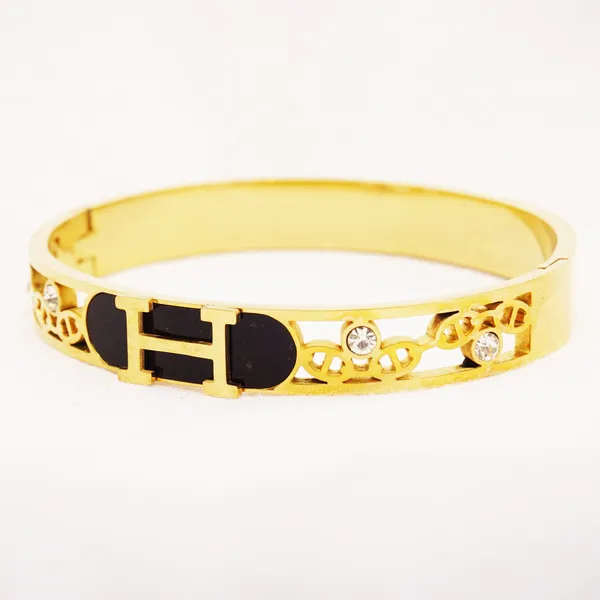 Bangle_with_Black_Enamel_and_Crystal_Details