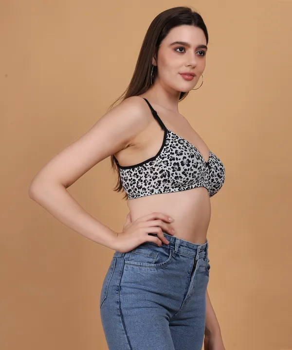 White_Padded_Non_Wired_|_Full_Cup_Multiway_T-Shirt_Bra_for_Women_-_Comfortable_and_Fashionable_Design