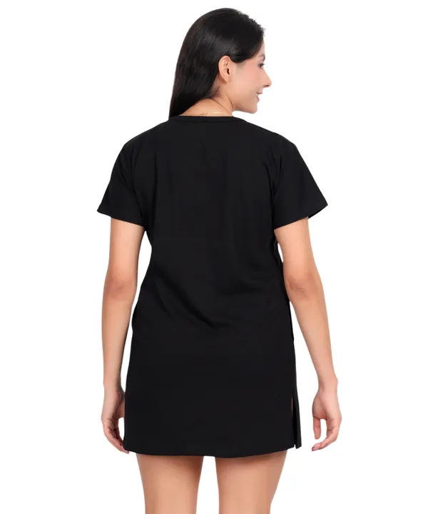 Black_Cotton_Long_T-Shirt_With_Pocket_For_Women