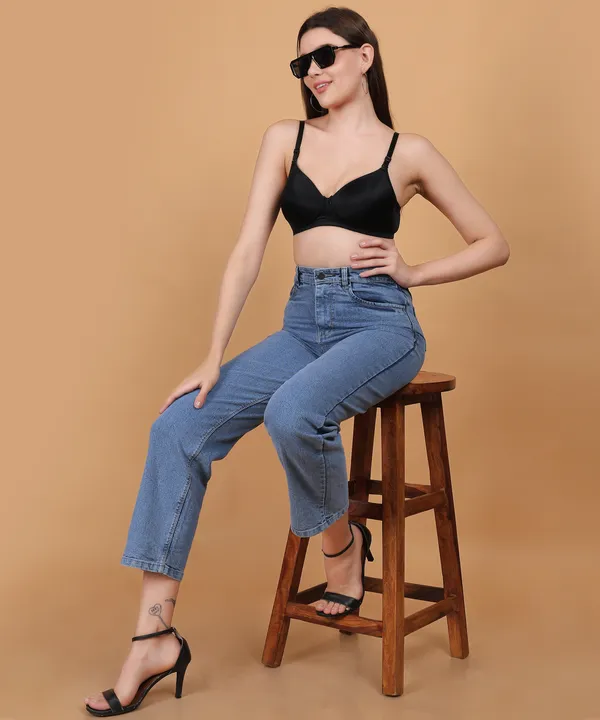 Black_Padded_Non_Wired_|_Full_Cup_Multiway_T-Shirt_Bra_for_Women_-_Comfortable_and_Fashionable_Design