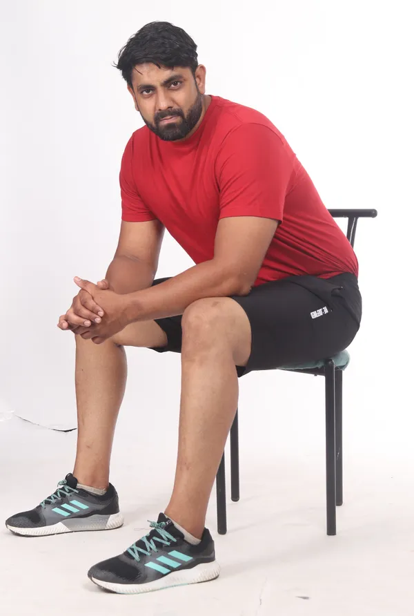 Black_Lycra_Blend_Elasticated_Solid_Shorts_For_Men