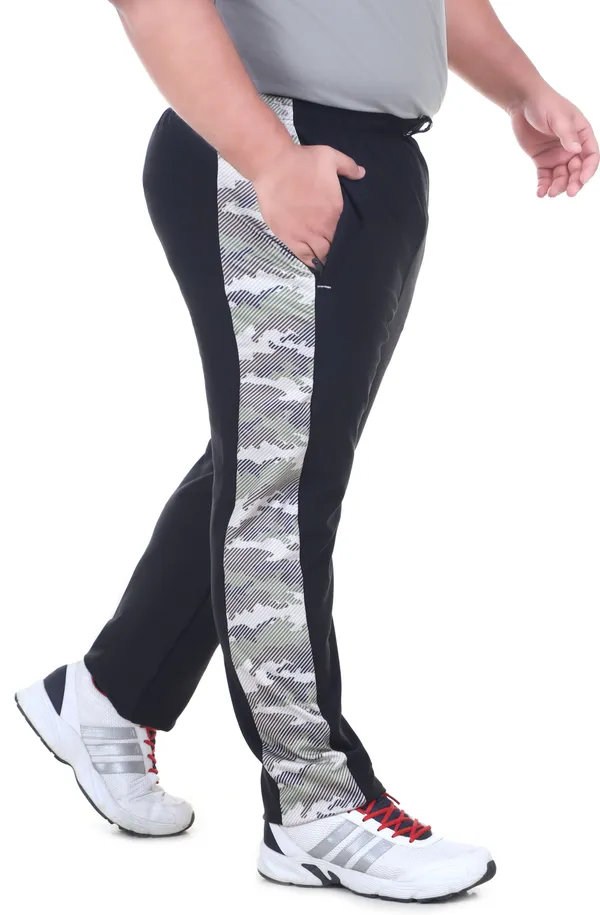Black_Lycra_Blend_Solid_Track_Pant_For_Men