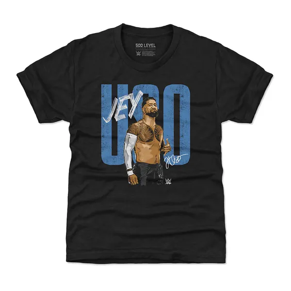 500_Level_Heather_Black_Jey_Uso_Pose_T-Shirt