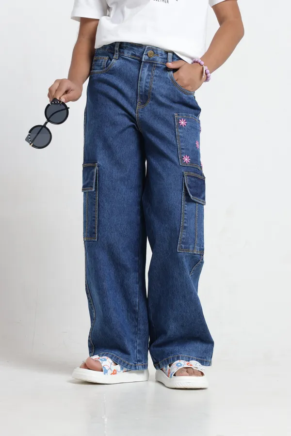Girls_Cotton_Denim_Washed_Cargo_Pocket_Style_N_Embroidery_Patch_Pocket_Straight_Fit_Jeans