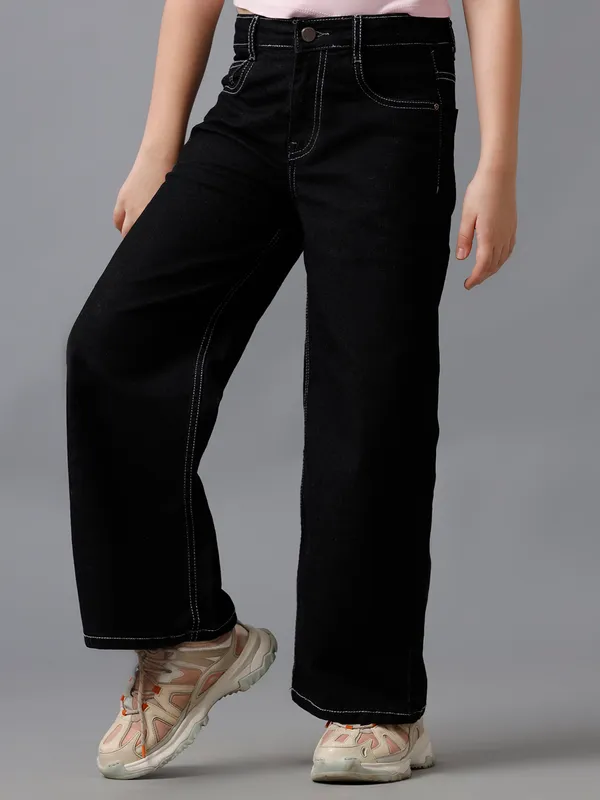 Black_Girls_Comfort_Fit_Denim_With_Print_Beside_Back_Pocket