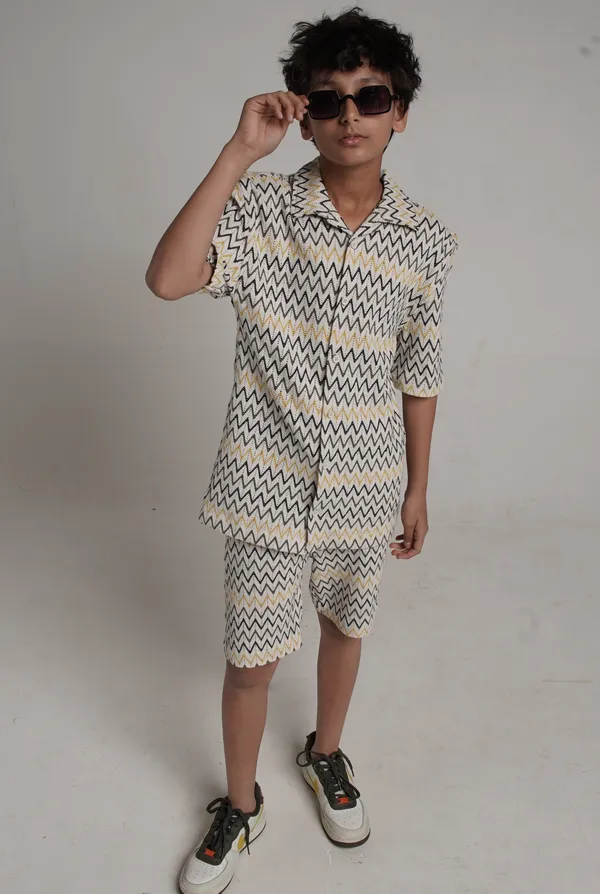 Under_Fourteen_Only_Girls_Maroon_Solid_Casual_Shirt_Dress_|_Full_Sleeves_Regular_Fit_Collared_Corduroy_Dress_with_Drawstring_Waist_&_Utility_Pockets_for_Kids