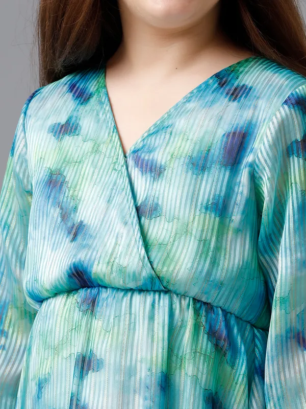 Cotton_Y/D_Stripes_Cut_N_Sew_Lace_Pleated_Frills_Button_Down_Shirt