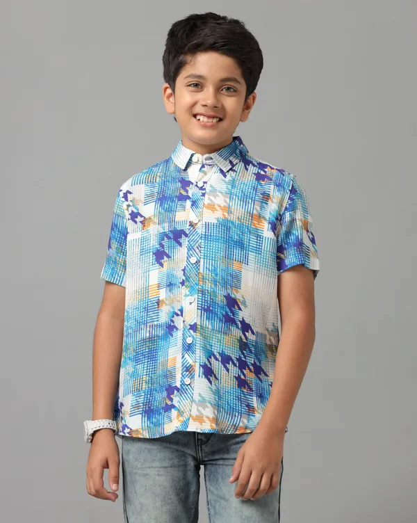 Rayon_Printed_Contrast_Neck_Band_N_Placket_Half_Sleeve_Shirt