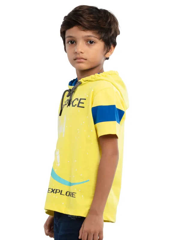Yellow_Cotton_Regular_Fit_T-Shirts_For_Boys