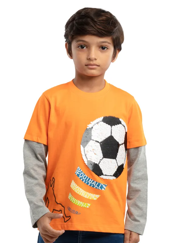 Boys_Full_Sleeve_Round_Neck_T_Shirt_With_Reversible_Sequience_On_Chest