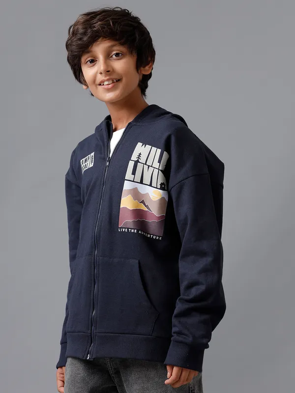 Boys_Full_Sleeve_Taffeta_Jacket_With_Cut_&_Sew_Panel_At_Chest_And_Print_On_It