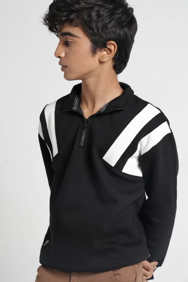 Cozy_Club_Sweatshirt