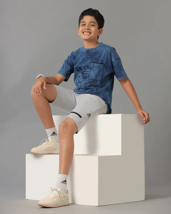 Light_Grey_Boys_Knit_Shorts_With_Cut_&_Sew_At_Pocket_And_Print_On_The_Front_Panel