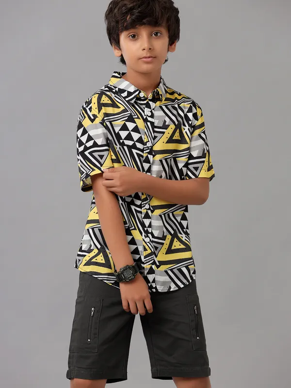 BOYS_SHIRT