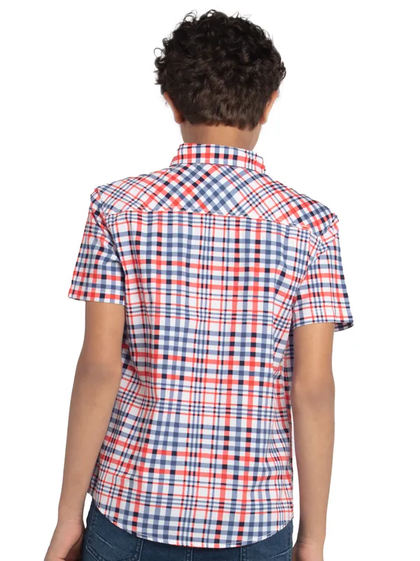 Boys_Woven_Checks_Half_Sleeve_Regular_Fit_Casual_Shirt