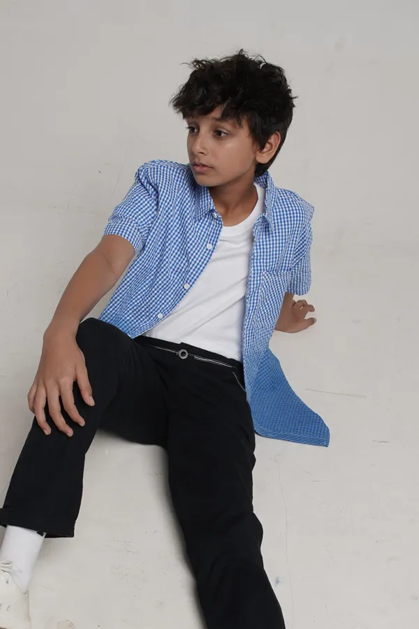 Boys_Cotton_Checks_1Bias_Patch_Pocket_Solid_Placket_N_Contrast_Neck_Tape_Half_Sleeve_Shirt