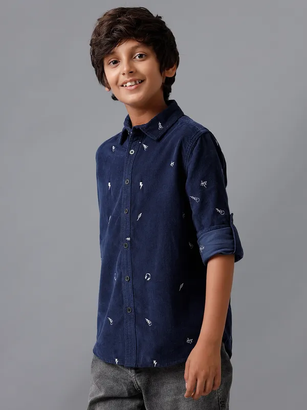 Boys_Full-Length_With_Ribbed_Cuffs_Hooded_Sweatshirt