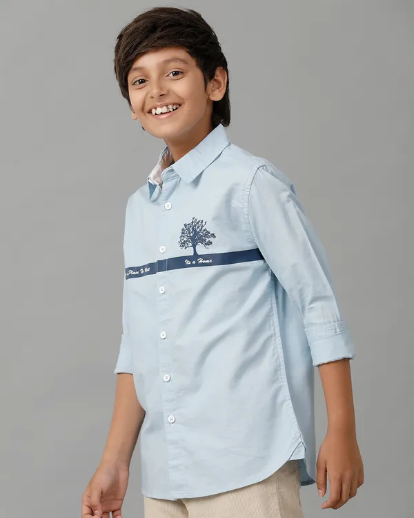 Blue_Cotton_Oxford_Chest_Print_Contrast_Neck_Band_Rollup_Sleeve_Shirt