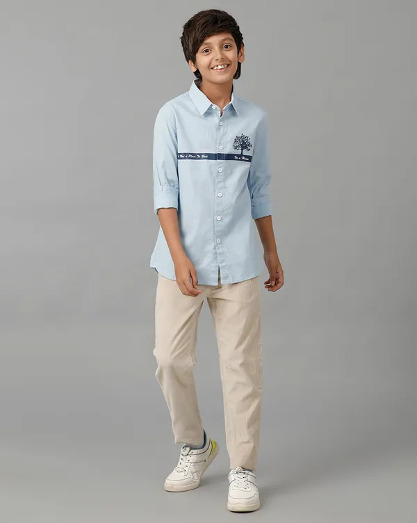 Blue_Cotton_Oxford_Chest_Print_Contrast_Neck_Band_Rollup_Sleeve_Shirt