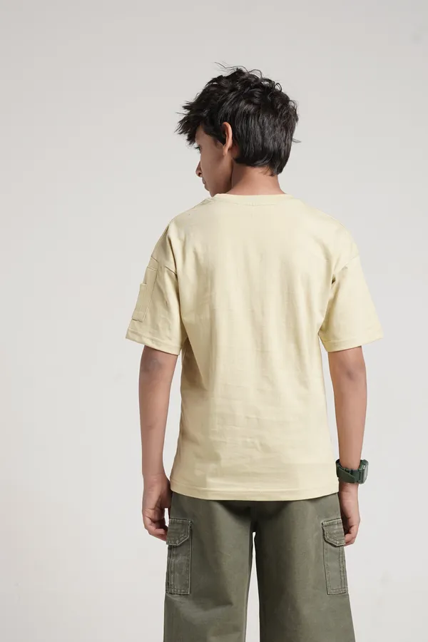 Boys_Cotton_Jersey_Round_Neck_Drop_Shoulder_Patch_Zipper_Pocket_On_Half_Sleeves_T_Shirt