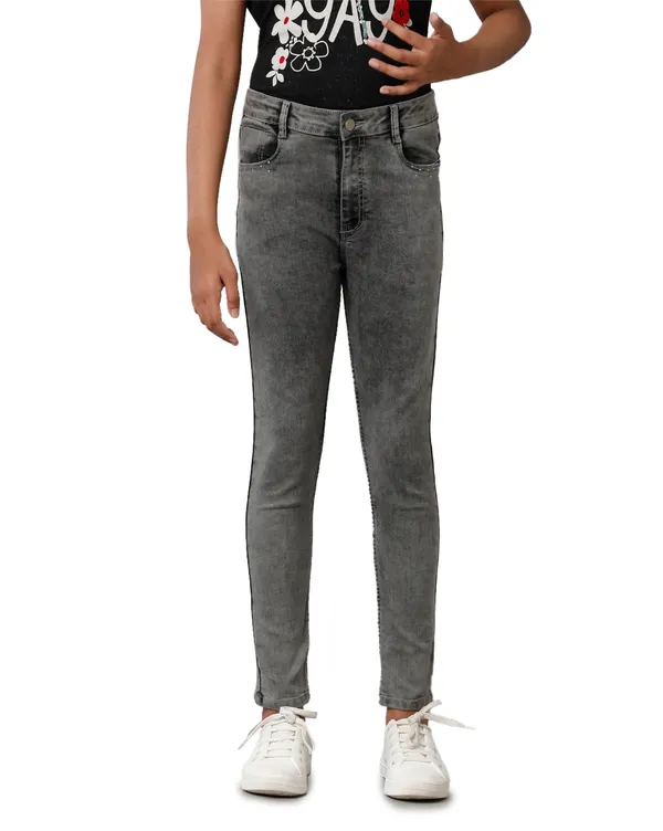 Black_Cotton_Spandex_Skinny_Fit_Denim_For_Girls