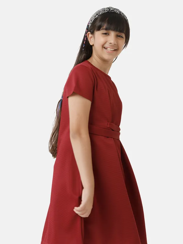 Maroon_Polyester_Regular_Fit_Dresses_For_Girls